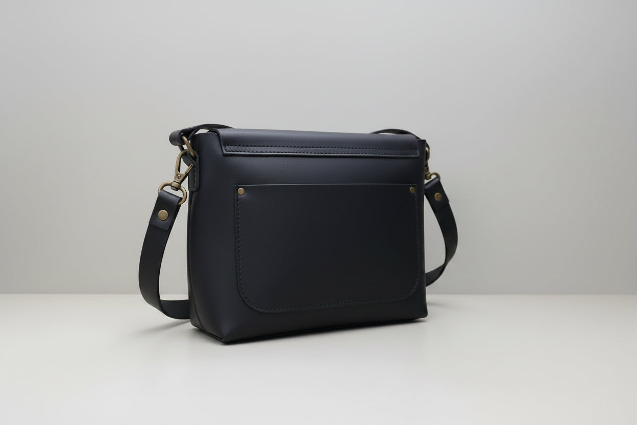 Santiago Messenger bag