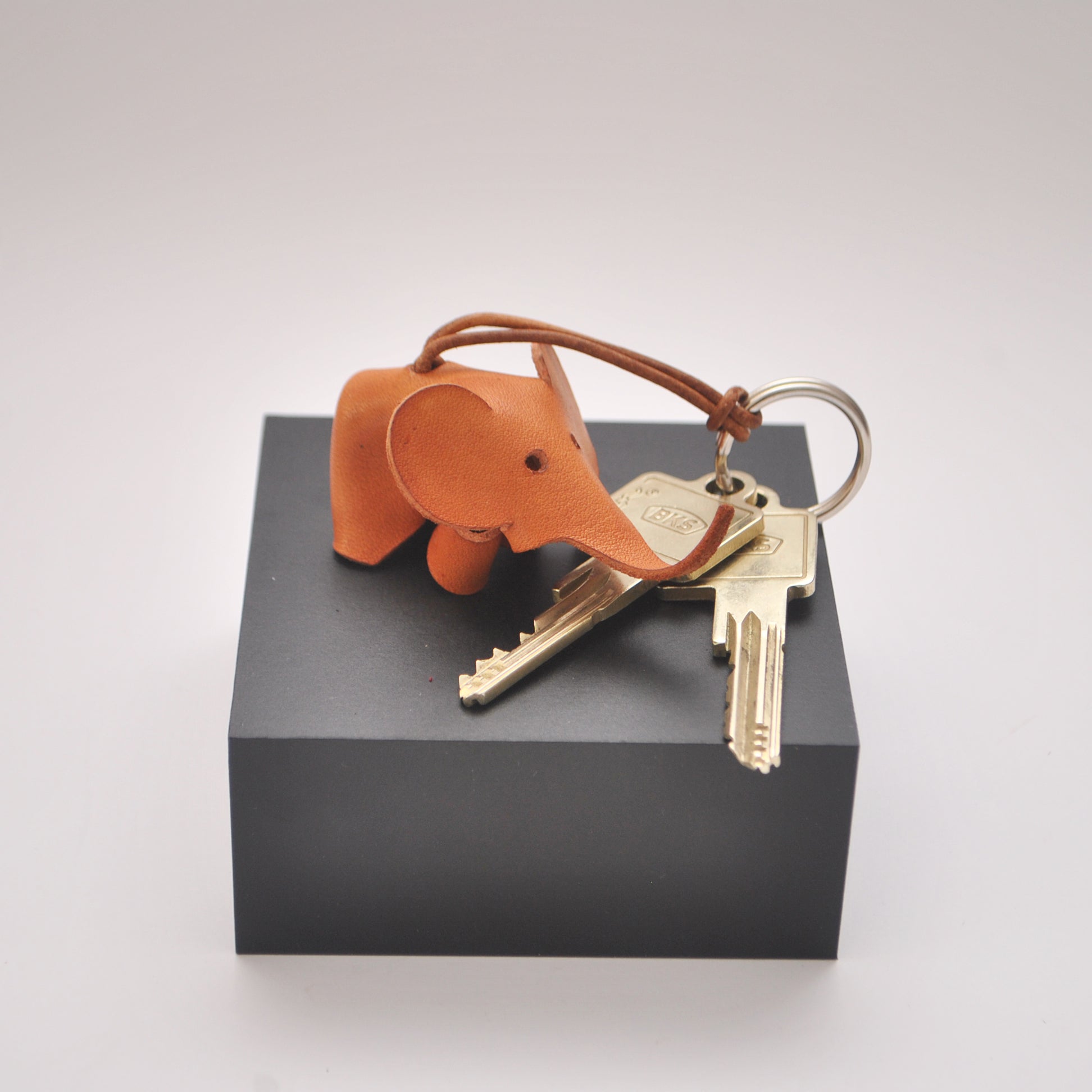 LUMBA the elephant